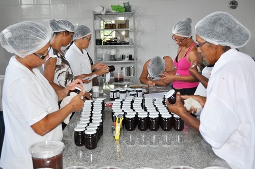 CESOL promove Intercmbio entre grupos produtores de doces e geleias de Brumado e Palmas de Monte Alto 