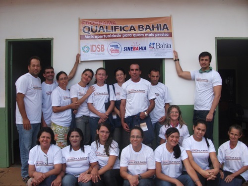 Turma de Ibiassuc homenageia equipe do IDSB e a execuo do Qualifica Bahia com poesias